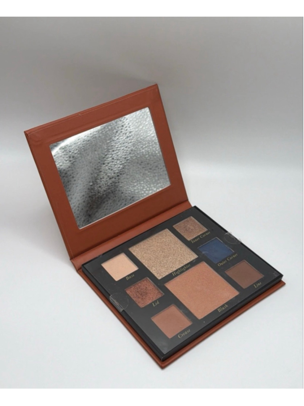 NEW Laura Geller Face Palette - COMMAND THE ROOM - HighLt Blush & EYEShadow
